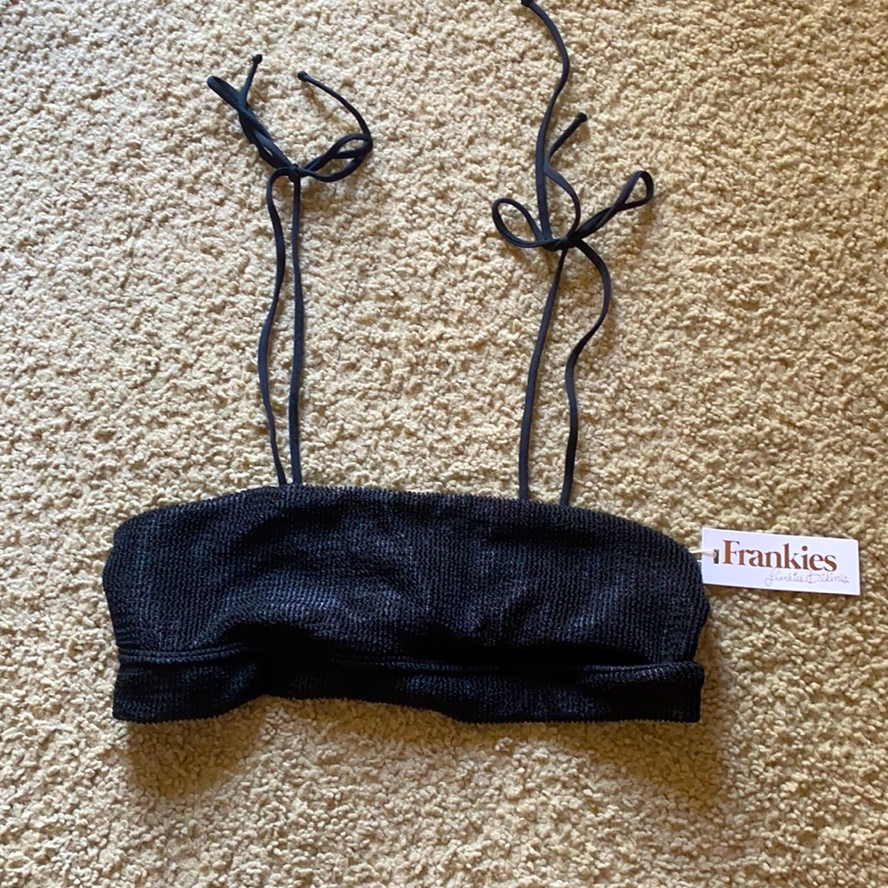 Black Frankie’s Bikinis top! Super cute. Size medium. Never been worn.